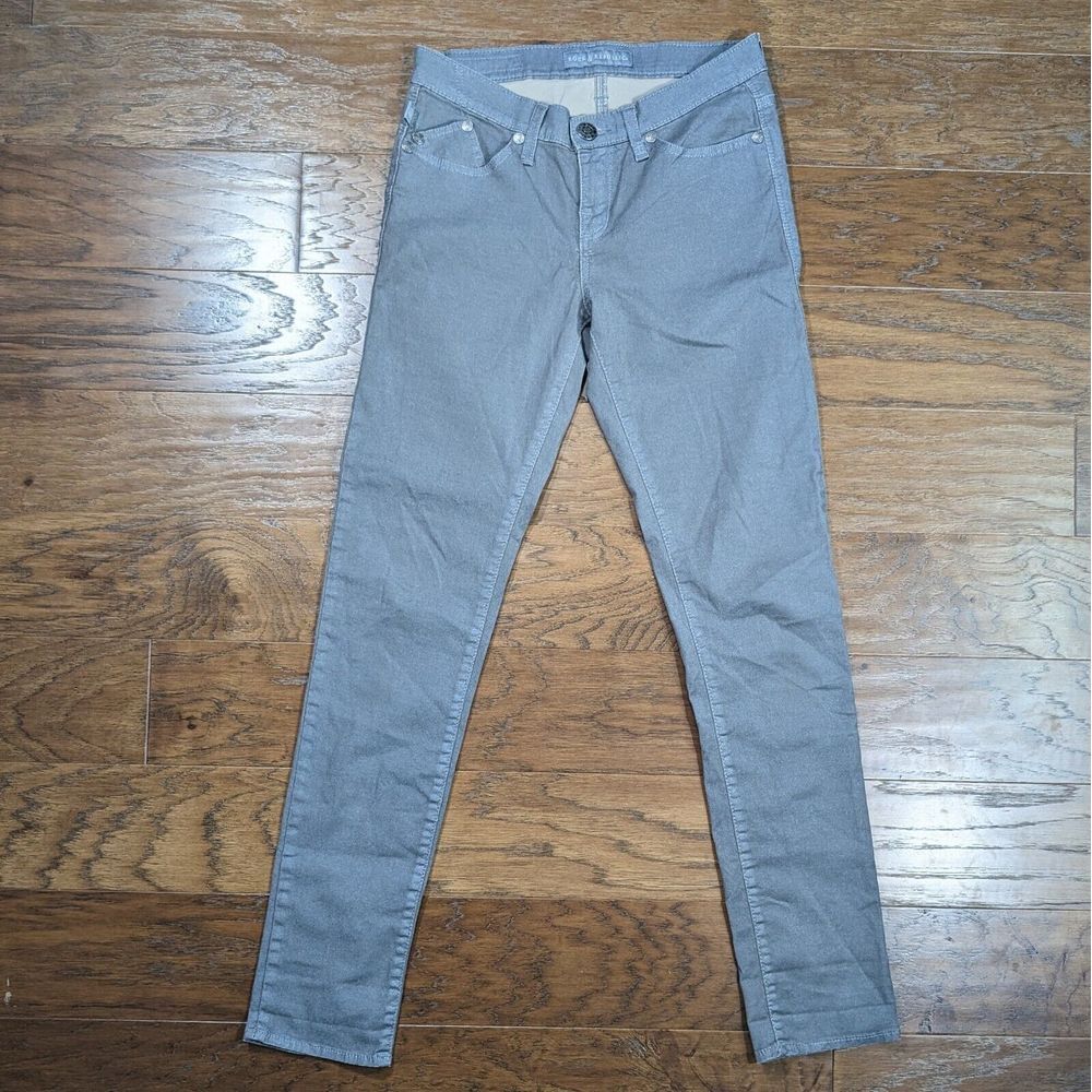 Rock & Republic Berlin Women's 8M (29 x30.5) Shinny Gray Skinny Leg Low‎ Rise
